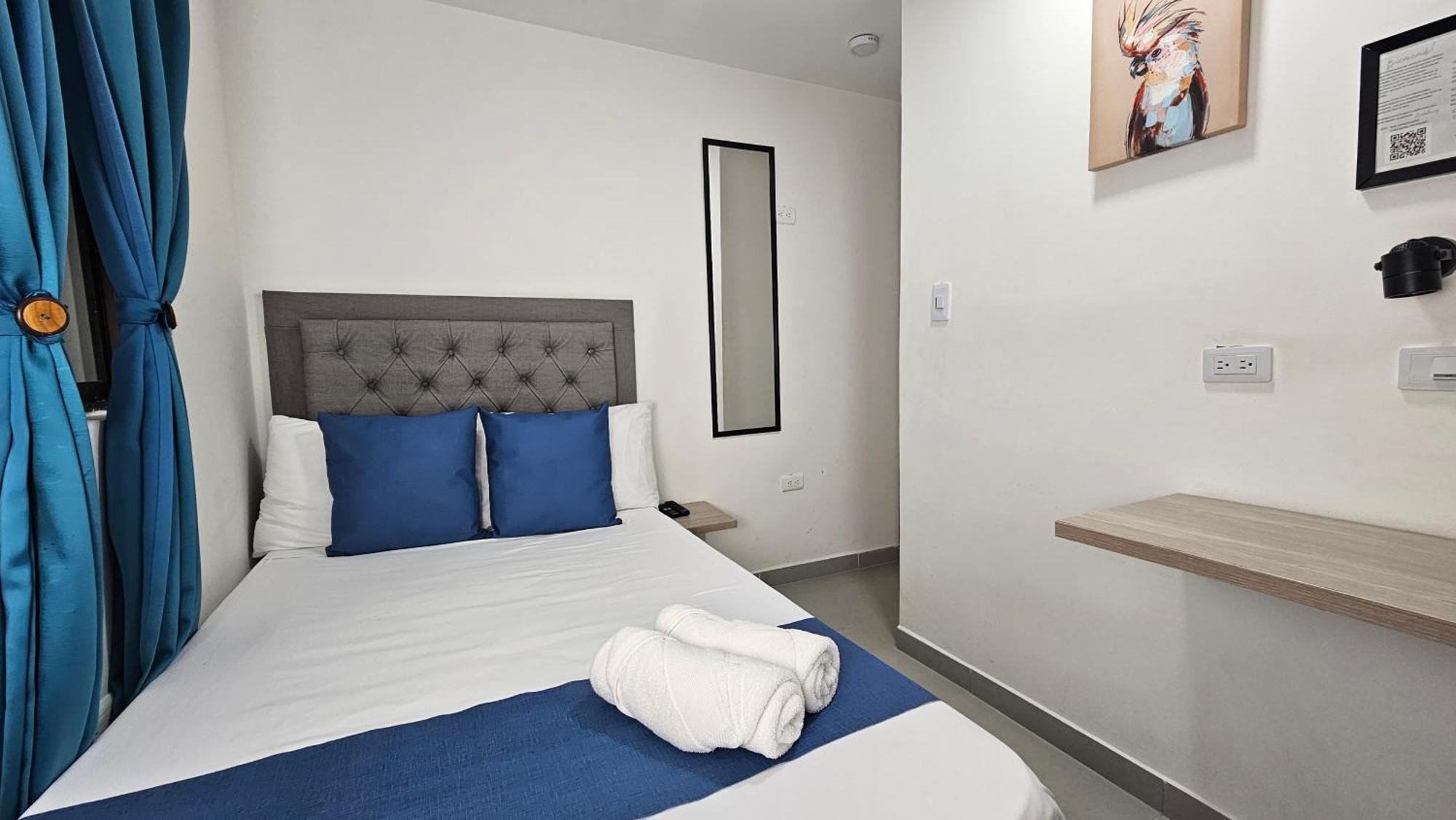 Andaliving Campo Valdes Hospedaje Medellin Exterior photo