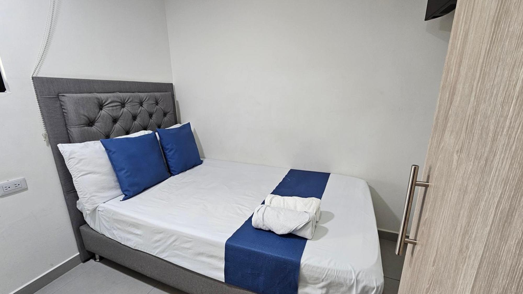 Andaliving Campo Valdes Hospedaje Medellin Exterior photo