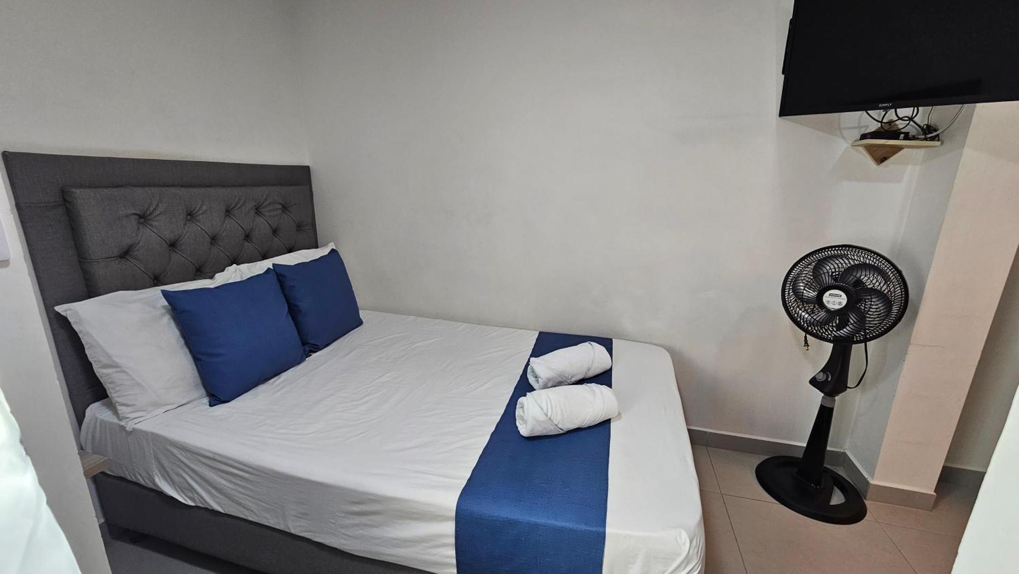 Andaliving Campo Valdes Hospedaje Medellin Exterior photo